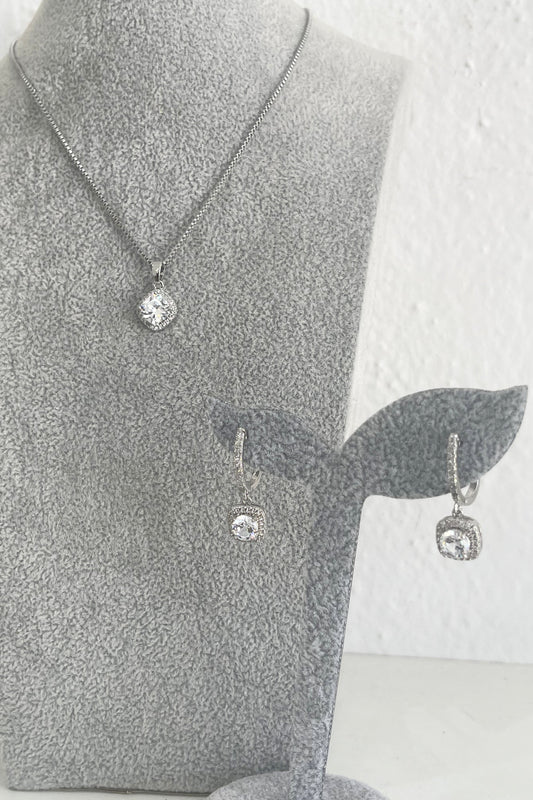 Set de Aretes Maria y Collar Elvira