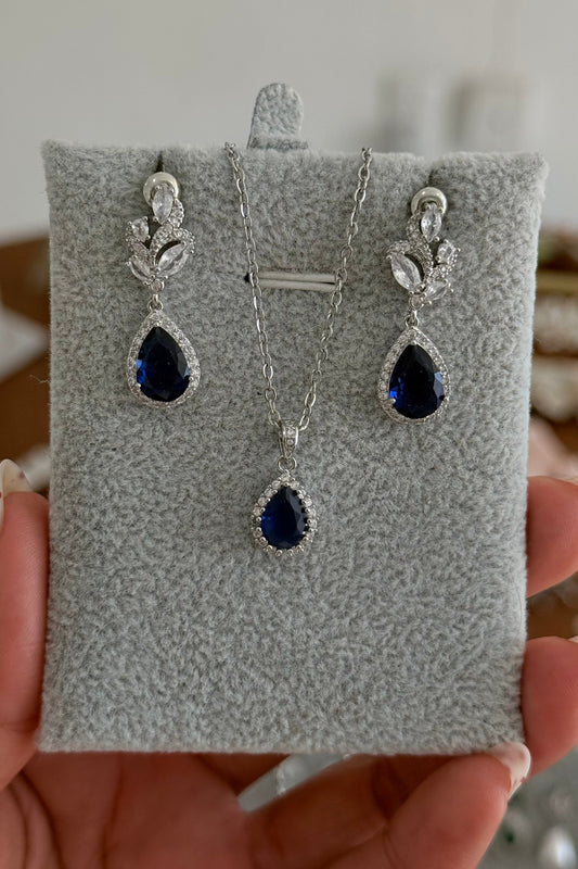 Set de Aretes Vianey y Collar Deimar