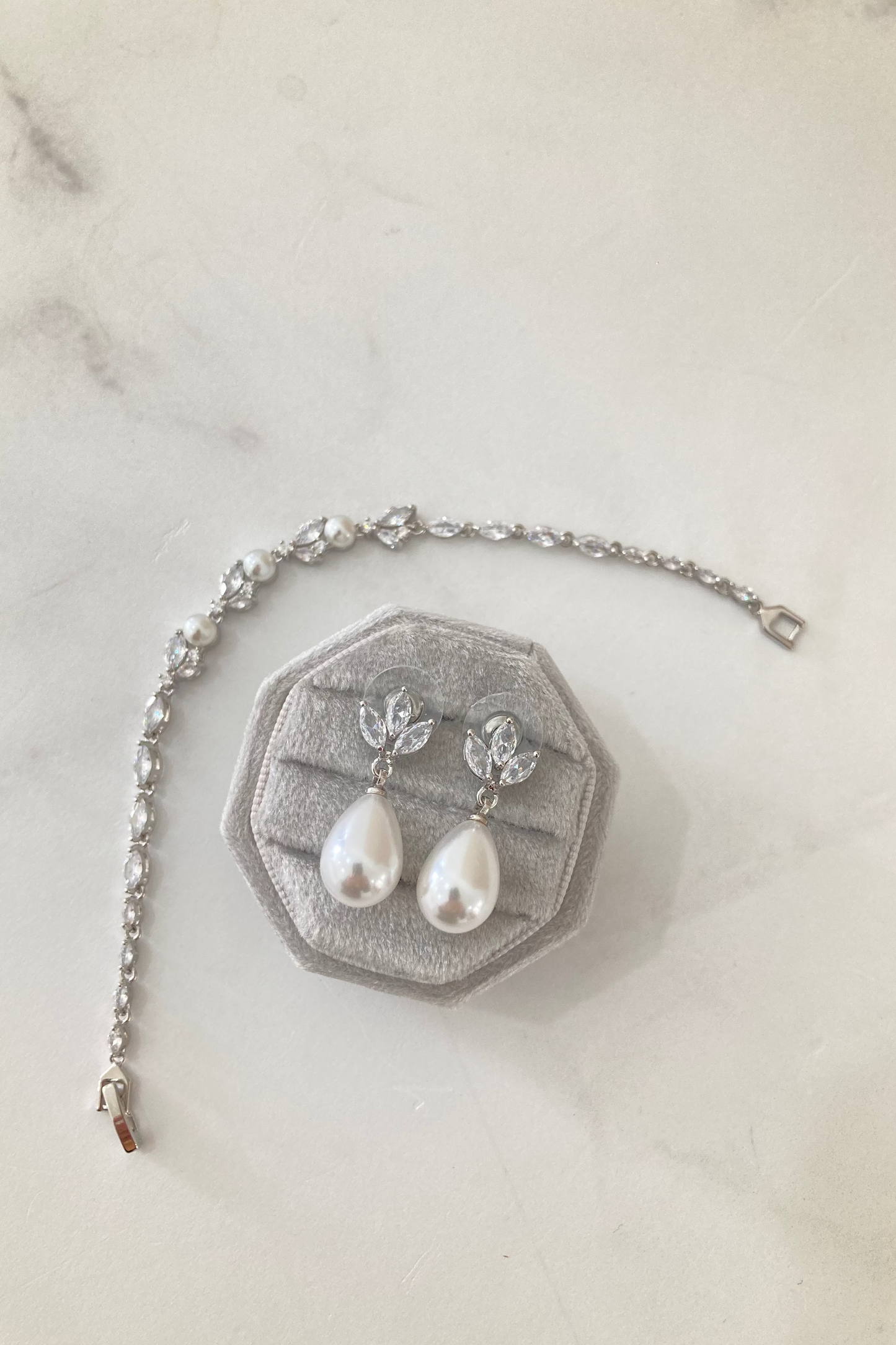 Aretes Fedra y Pulsera Gema