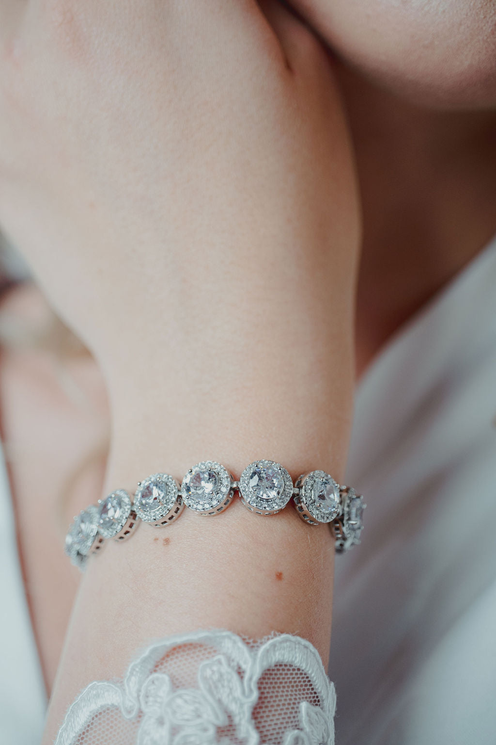 Set de Aretes Génesis y Pulsera Tania